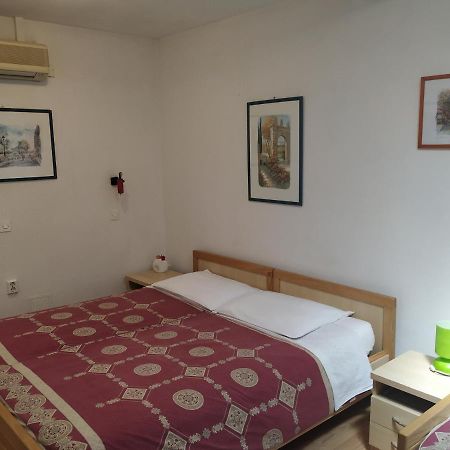 Accomodation Pertout Nova Gorica Exterior foto