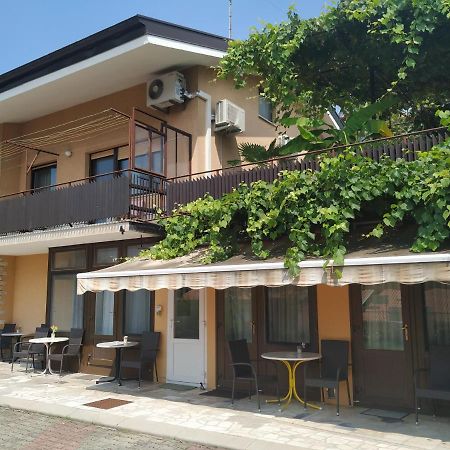 Accomodation Pertout Nova Gorica Exterior foto