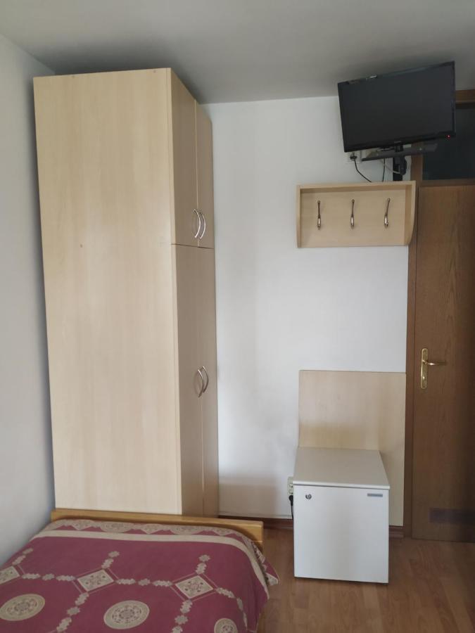 Accomodation Pertout Nova Gorica Exterior foto